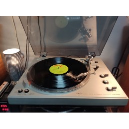 Akai AP-007 Turntable